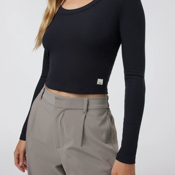 Vuori Women's Long Sleeve Pose Scoop Tee Black Sz L - Picture 2 of 12